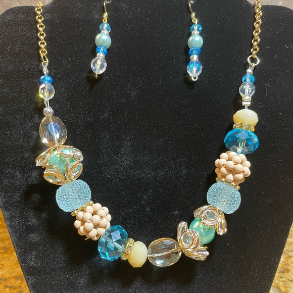 Handmade Jewelry Set - Picture 3 of 4